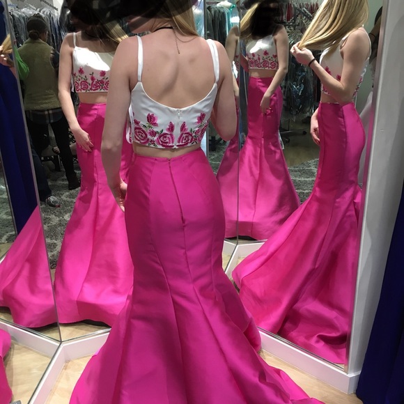 Jovani Prom Dress - Picture 2 of 2